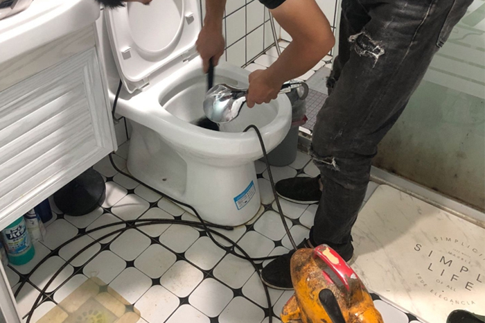 八公山疏通下水道